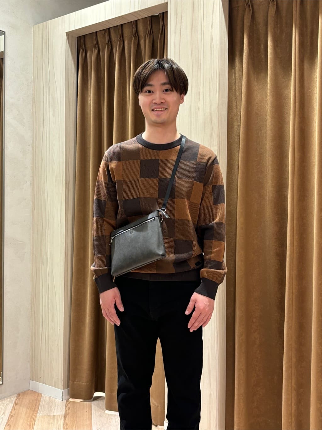 圭哉さんの「TAKEO KIKUCHI｜【ウールカシミヤブレンド】ビーバー調 スタンドカラー コート」を使ったコーディネート