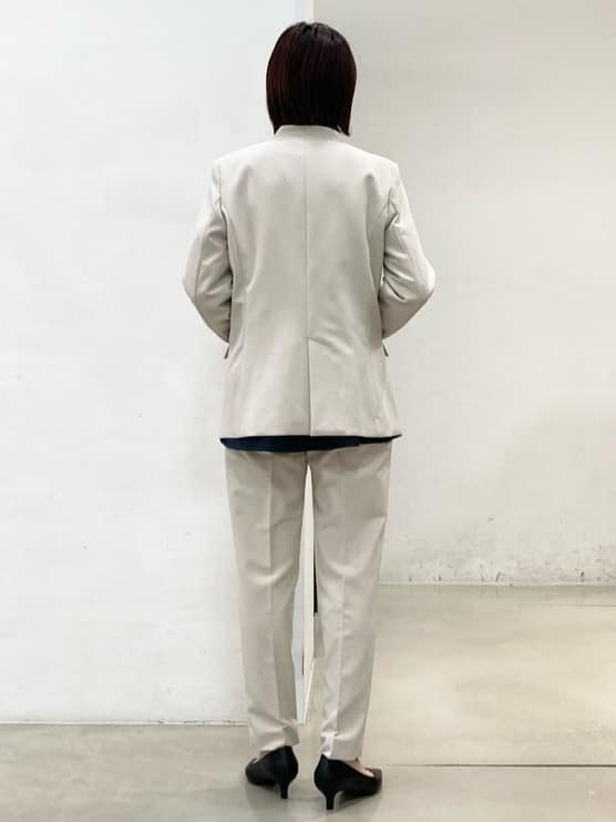 fujiさんの「THE SHOP TK｜◆【汚れ防止／シワになりにくい／セレモニー／通勤】ダブルクロスノーカラージャケット／洗える／サスティ」を使ったコーディネート