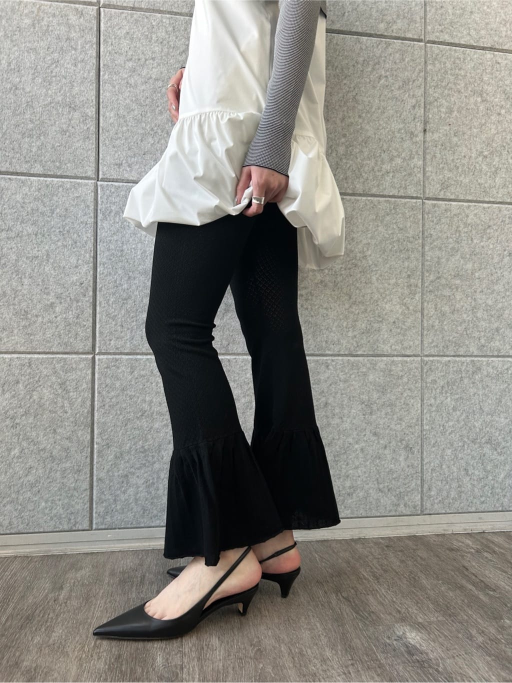 honoka Aさんの「CODE A｜lace knit pants」を使ったコーディネート