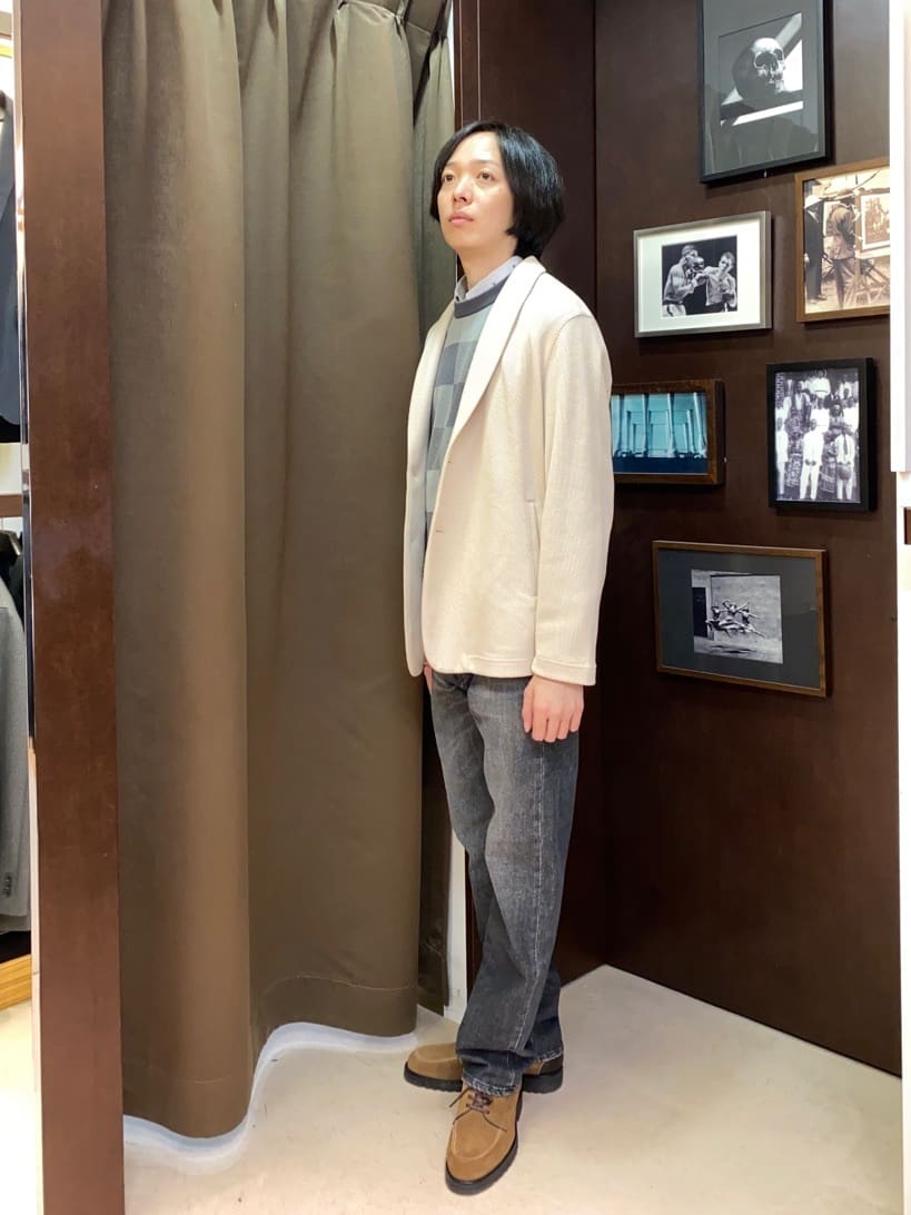 コバヤシさんの「TAKEO KIKUCHI｜ハットモチーフ ジャカード ストライプ シャツ」を使ったコーディネート