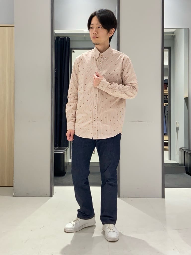 わいずみさんの「TAKEO KIKUCHI｜ハットモチーフ ジャカード ストライプ シャツ」を使ったコーディネート