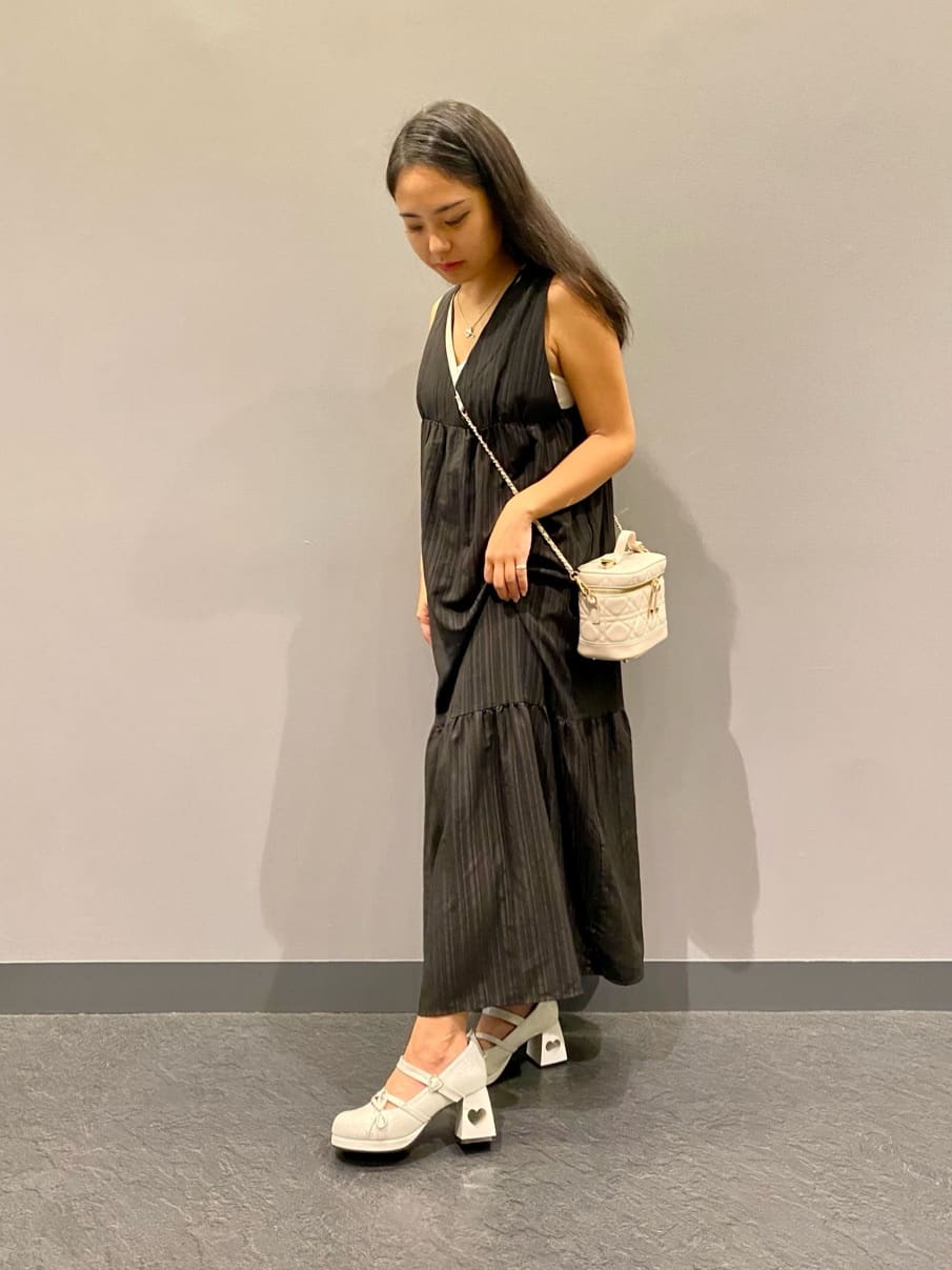 のはらっちょさんの「ESPERANZA｜キルティングバニティ3WAYショルダー」を使ったコーディネート