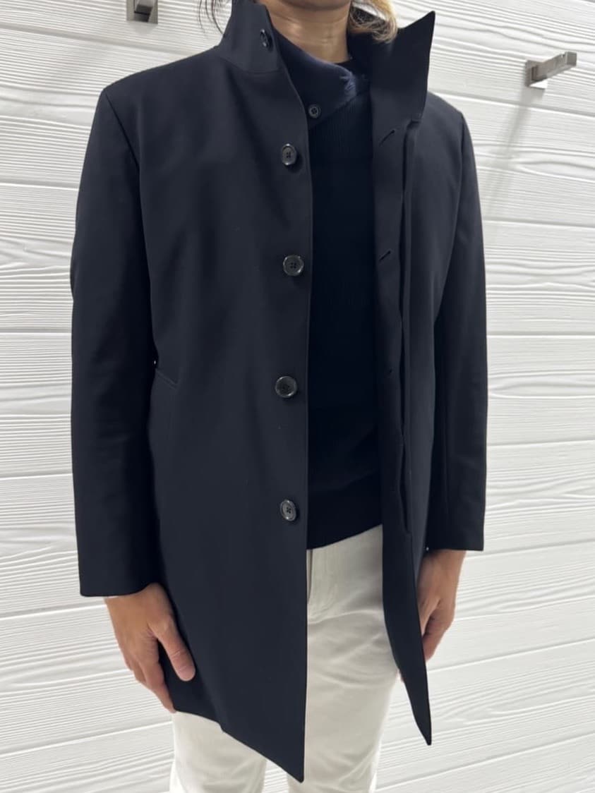 井出恭輔さんの「TAKEO KIKUCHI｜【Sサイズ～】ストレッチ デニム パンツ」を使ったコーディネート