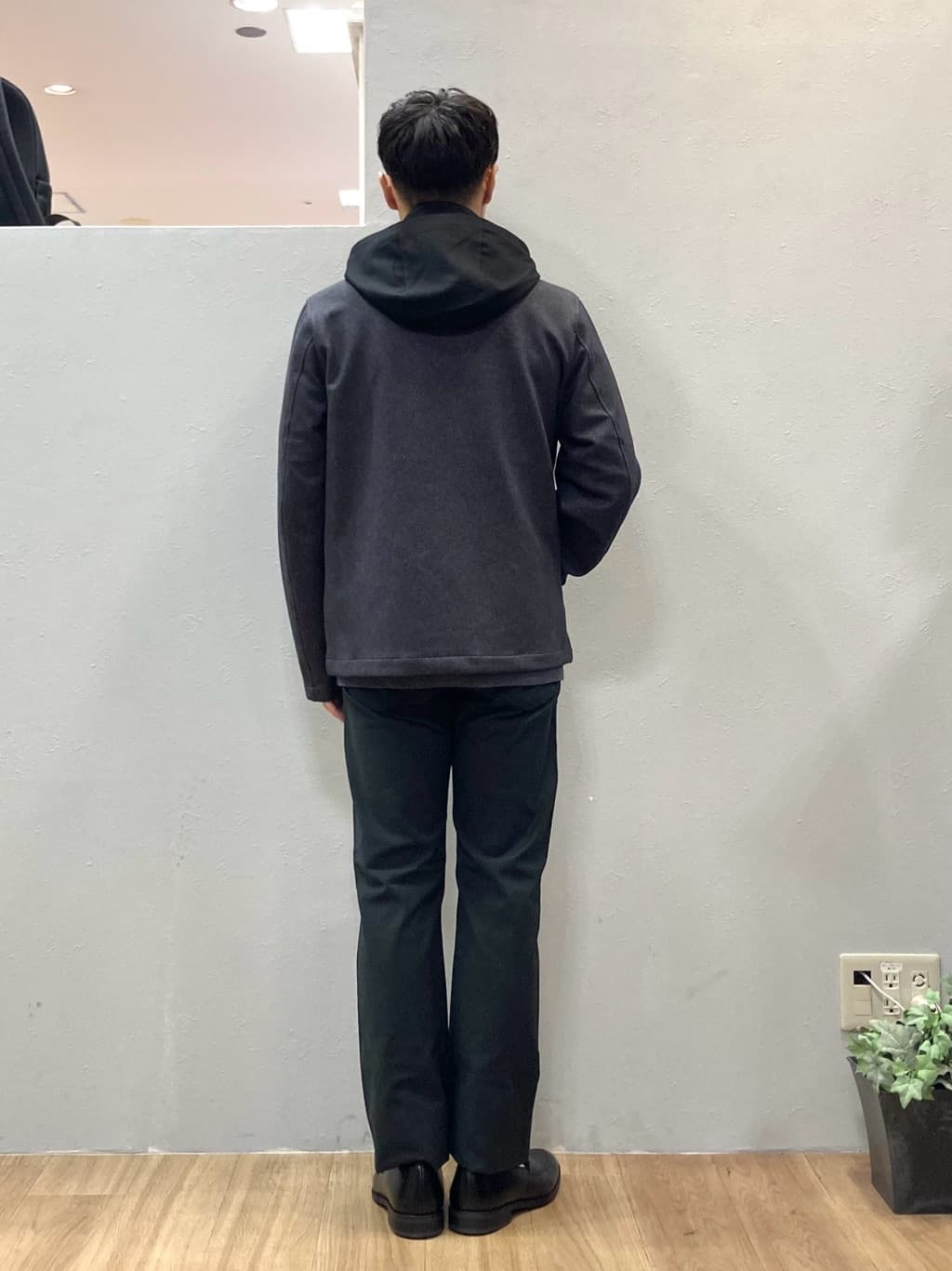 シュンさんの「TAKEO KIKUCHI｜【Made in JAPAN】播州織 ストレッチ パンツ」を使ったコーディネート