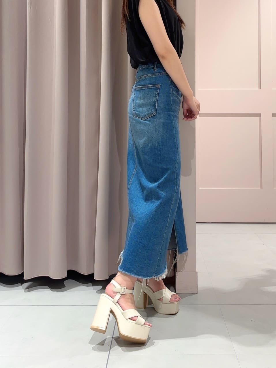 RINAさんの「ESPERANZA｜ラク盛り厚底サンダルⅢ」を使ったコーディネート