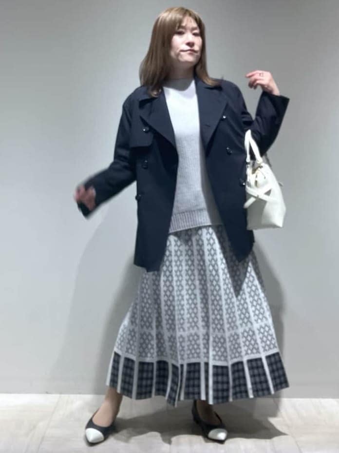 関根さんの「Reflect｜◆【WEB限定カラーあり／ウエスト紐調節／セットアップ可】ジャカードスカート」を使ったコーディネート