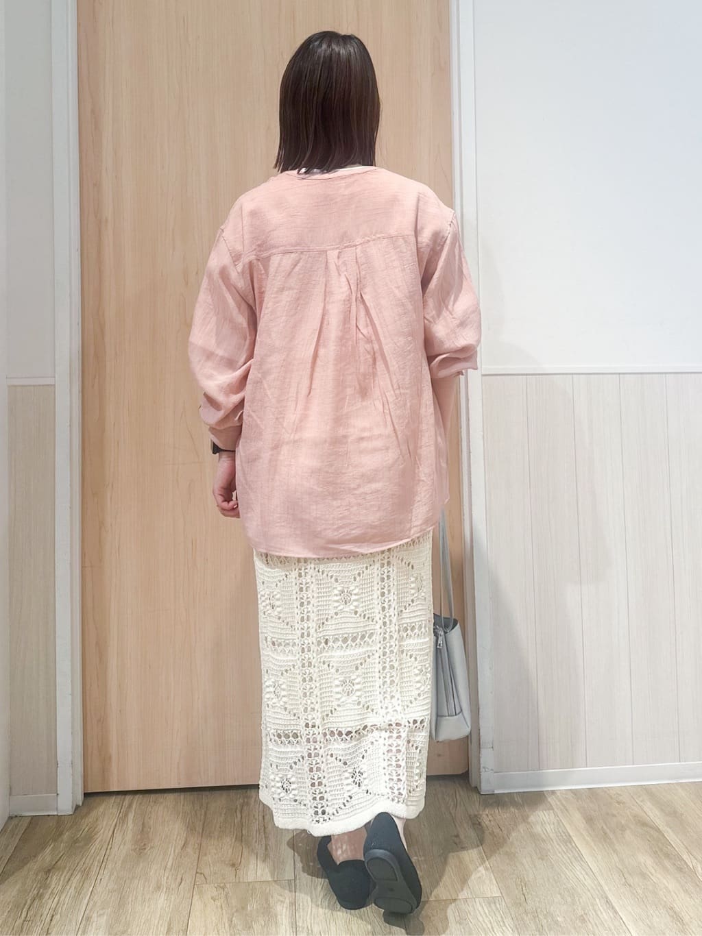 mimoさんの「SHOO･LA･RUE｜◆【選べる4柄】コットンプリントロゴTシャツ」を使ったコーディネート
