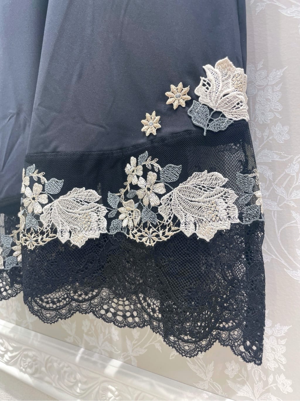 maiさんの「Risa Magli｜◆アデラ スリップ」を使ったコーディネート