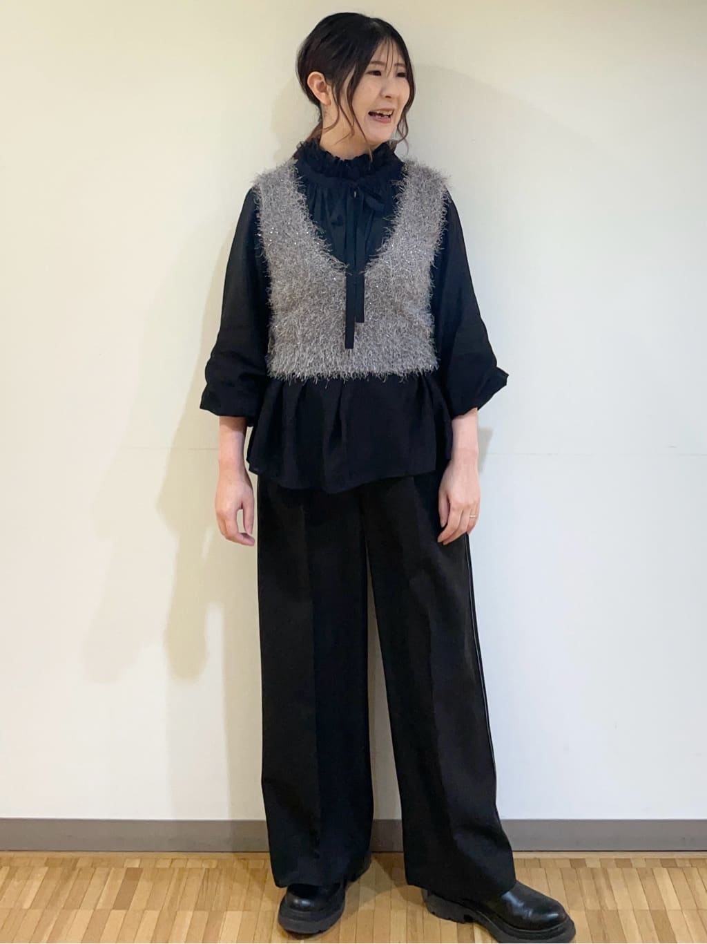 フナキさんの「UNTITLED｜」を使ったコーディネート