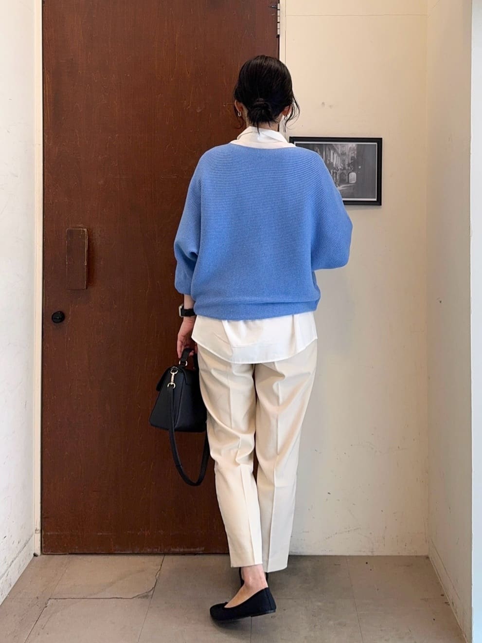 𝐇𝐢𝐫𝐨𝐦𝐢さんの「SHOO･LA･RUE｜【洗える/SS-3L】すっきりキレイにかっこよく 大人のテーパードパンツ」を使ったコーディネート