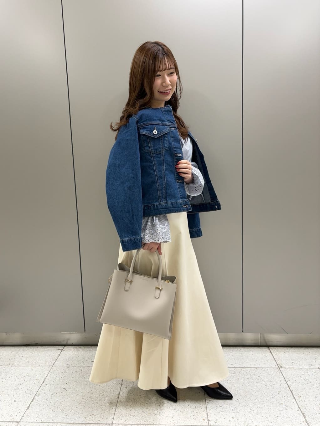 ユナさんの「SHOO･LA･RUE｜◆【S-LL】大人のための ノーカラーデニムジャケット」を使ったコーディネート
