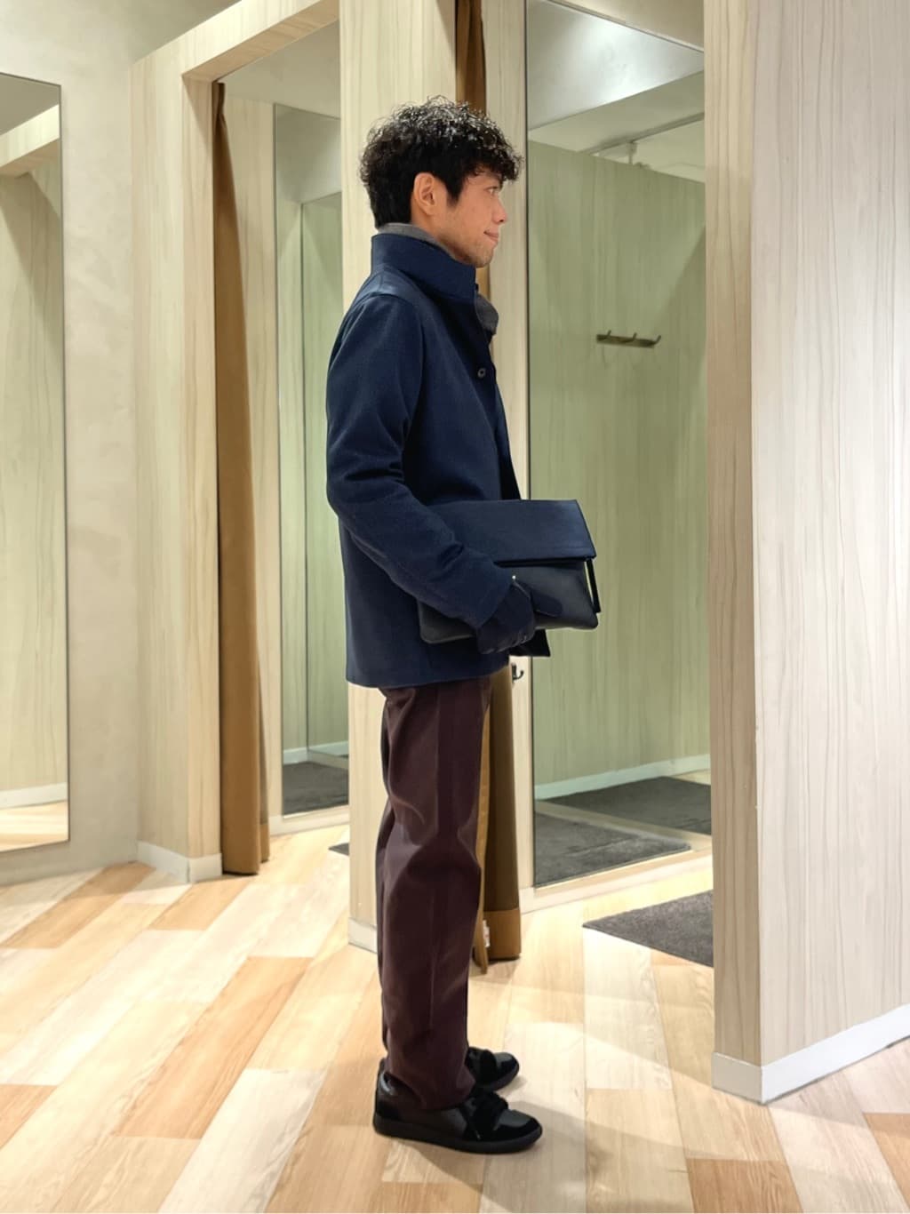 URAさんの「TAKEO KIKUCHI｜【DOWN FABRIC】ダウンファブリック スタンドカラーブルゾン」を使ったコーディネート