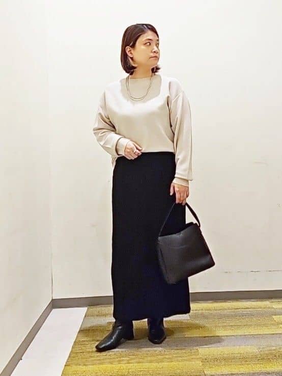 okayuさんの「THE SHOP TK｜◆【毛玉になりにくい/蓄熱性】春色_美人ガーターニット/洗える/体形カバー」を使ったコーディネート