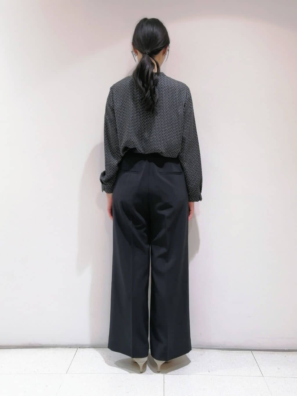 ayanoさんの「INDIVI｜【洗える／UVケア／スーツ】ストレッチワイドパンツ」を使ったコーディネート