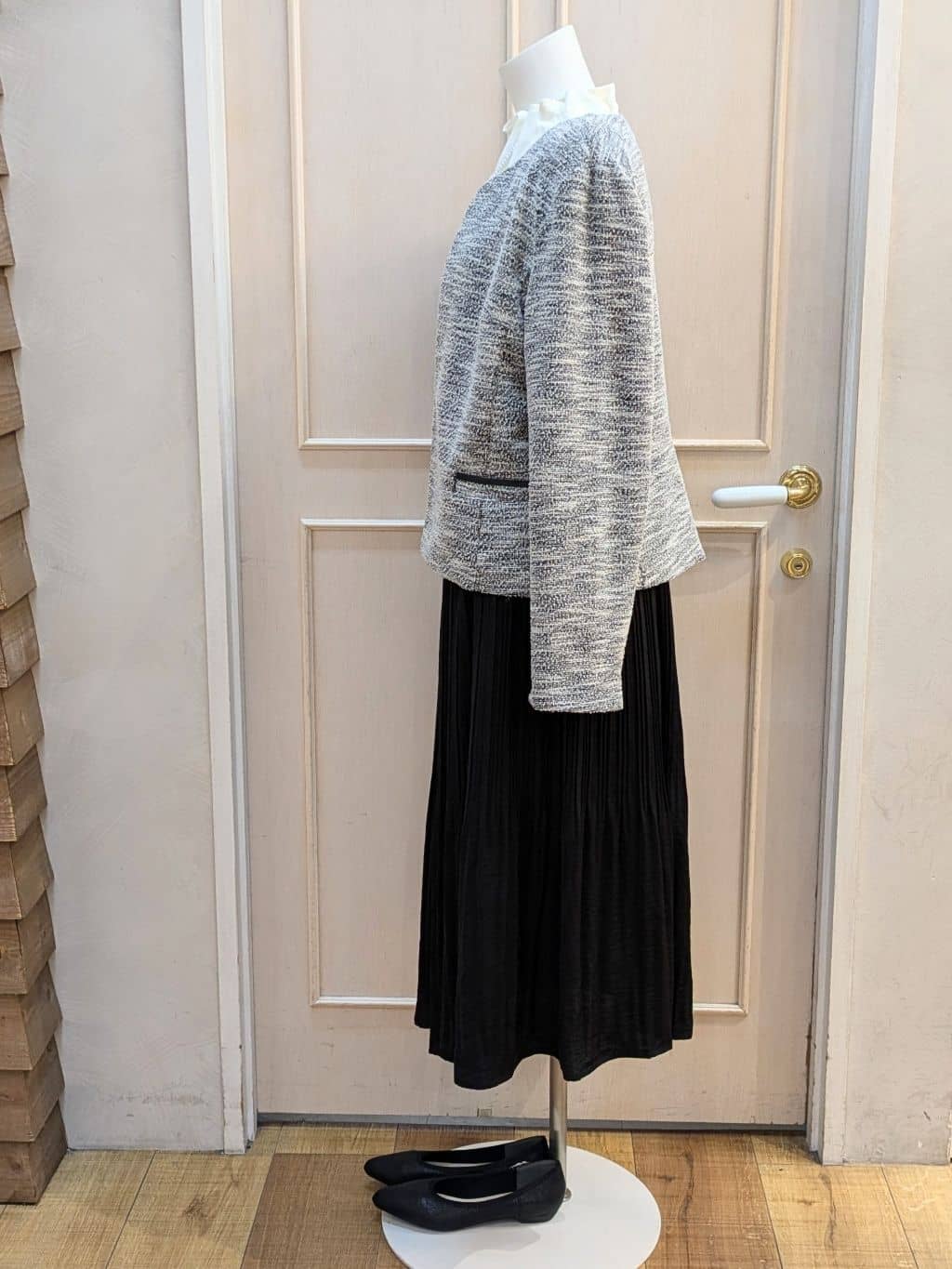 kawaさんの「SHOO･LA･RUE｜◆【S-3L】セレモニーからデイリーにも 軽くて柔らかくて着心地の良い カットツイードジャケット」を使ったコーディネート