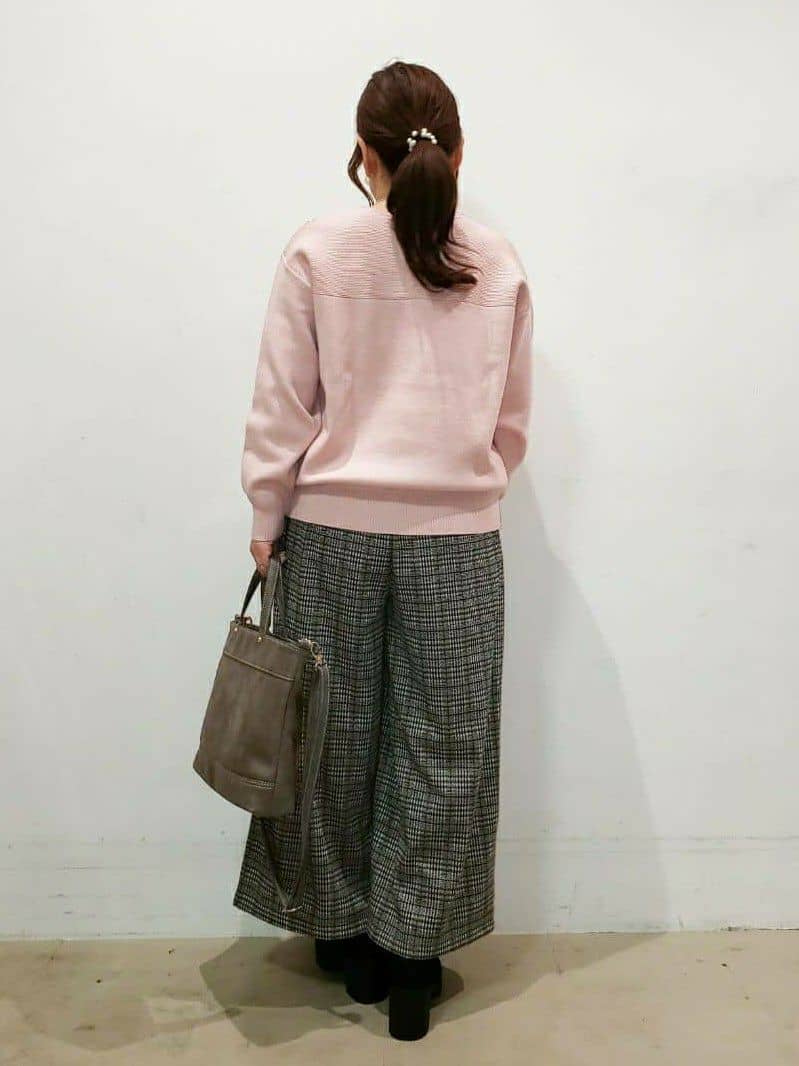 TSUCHIYAさんの「SHOO･LA･RUE｜◆【S-LL】あったか裏起毛クロップドワイドパンツ」を使ったコーディネート