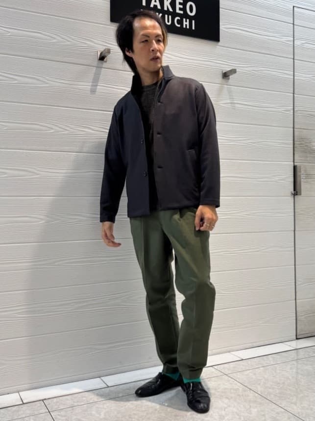 井出恭輔さんの「TAKEO KIKUCHI｜【DOWN FABRIC】ダウンファブリック スタンドカラーブルゾン」を使ったコーディネート