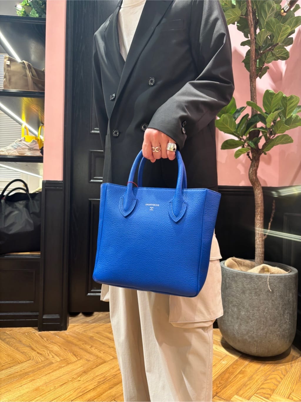 kaminaga さんの「DRESSTERIOR｜◆【セットアップ可】2WAYストレッチ ワイドカーゴパンツ」を使ったコーディネート