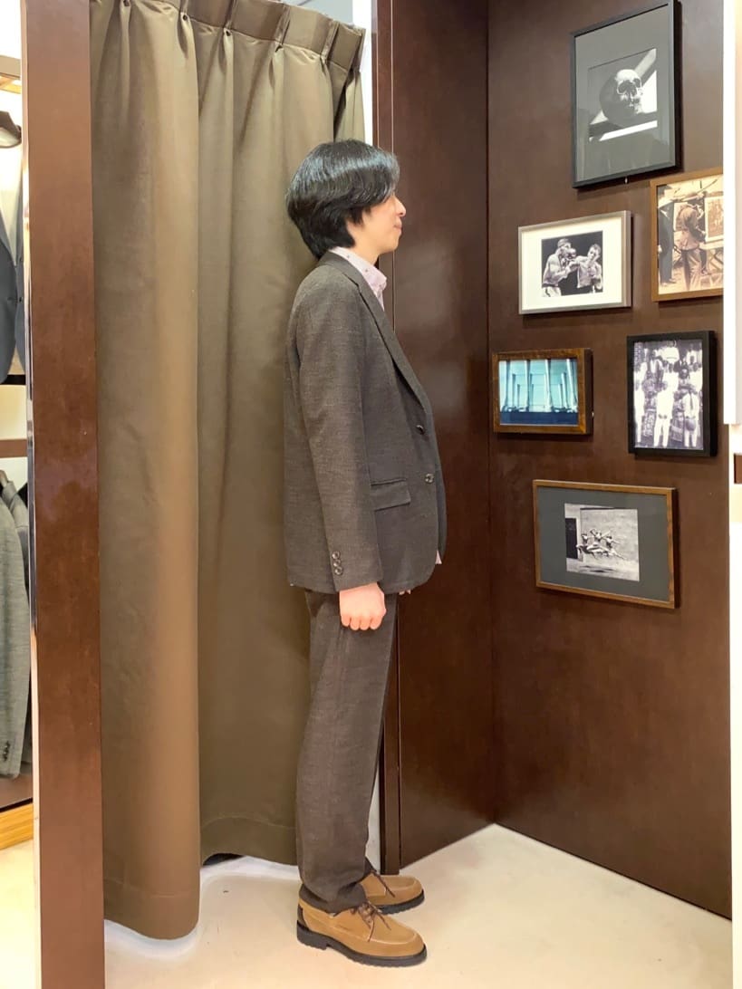 コバヤシさんの「TAKEO KIKUCHI｜ハットモチーフ ジャカード ストライプ シャツ」を使ったコーディネート
