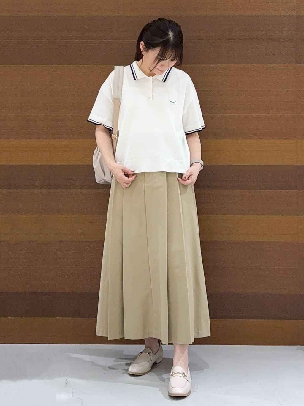 まみさんの「OPAQUE.CLIP｜◆ロゴ刺繍ポロニット【洗濯機洗い可／抗ピル】」を使ったコーディネート