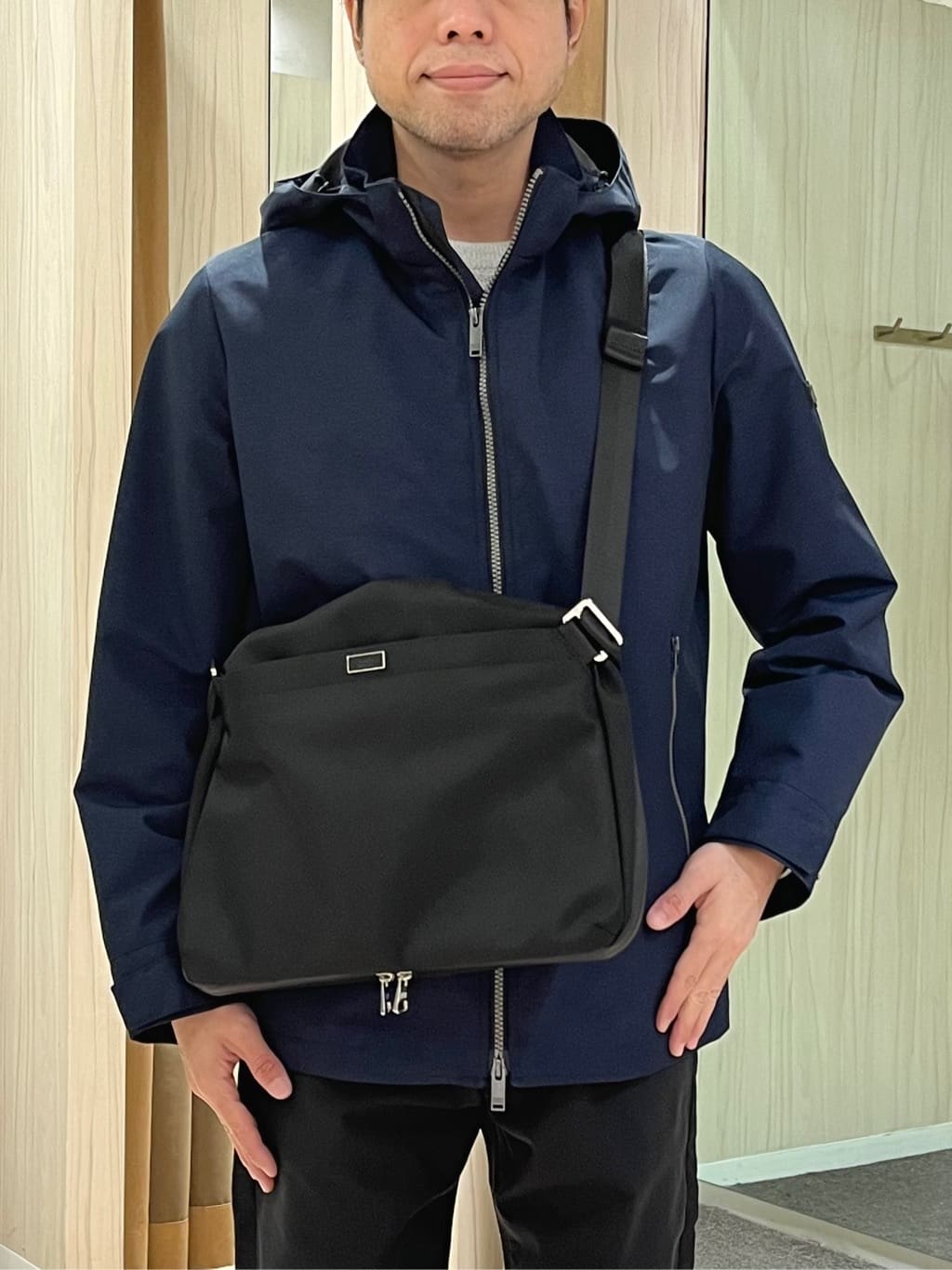 URAさんの「TAKEO KIKUCHI｜【Made in JAPAN】播州織 ストレッチ パンツ」を使ったコーディネート