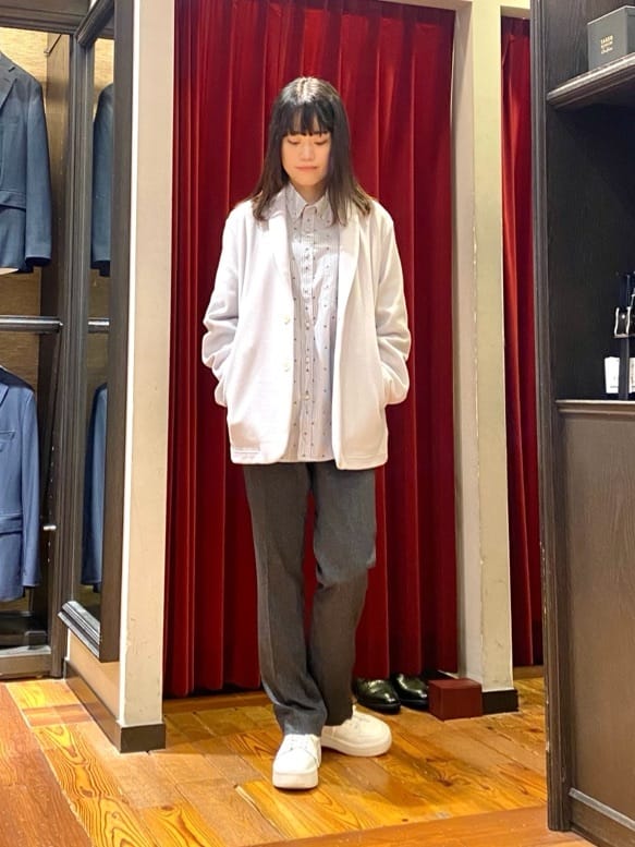 かわぴーさんの「TAKEO KIKUCHI｜ハットモチーフ ジャカード ストライプ シャツ」を使ったコーディネート