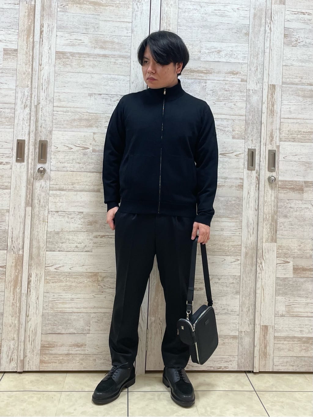 Suehiroさんの「TAKEO KIKUCHI｜」を使ったコーディネート