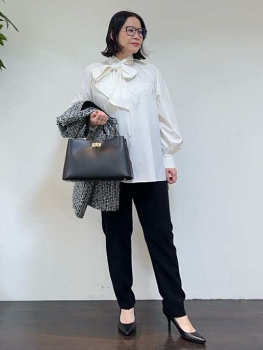 Asamiさんの「UNTITLED｜◆【通勤スーツ】タックテーパードパンツ」を使ったコーディネート