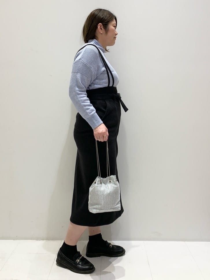 みいちゃんさんの「grove｜◆アソートチェーン巾着ショルダー」を使ったコーディネート