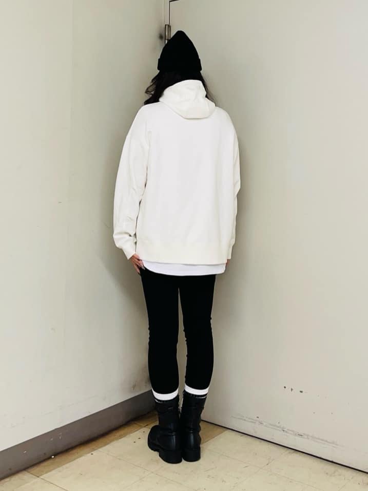 iwさんの「TAKEO KIKUCHI｜ラスタウォーカーニットCAP」を使ったコーディネート