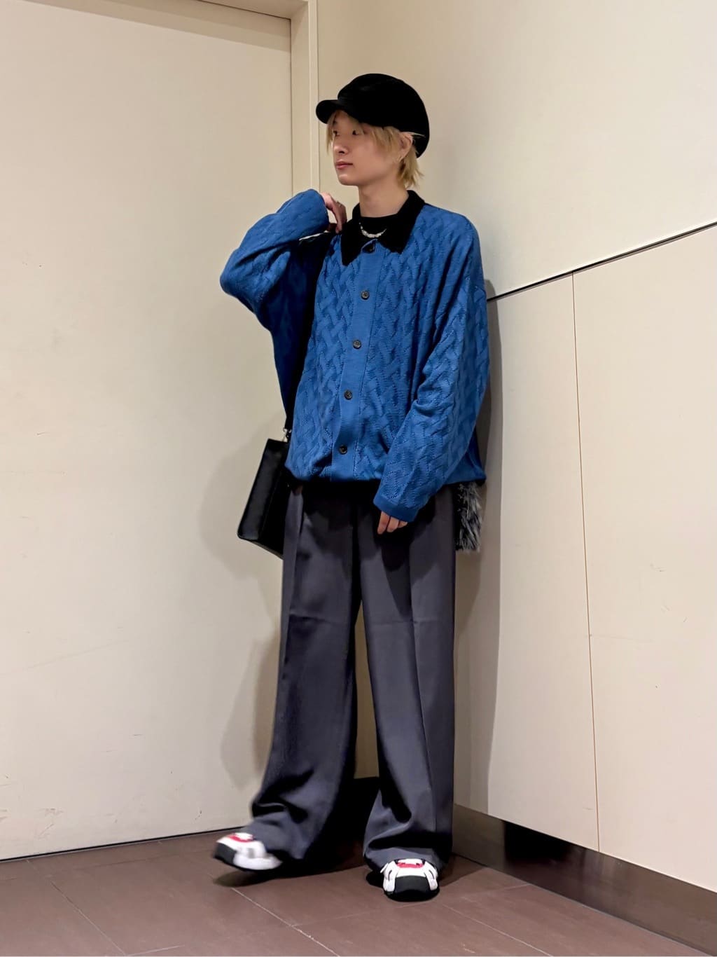 RYUGAさんの「tk.TAKEO KIKUCHI｜◆衿付きニットカーディガン」を使ったコーディネート