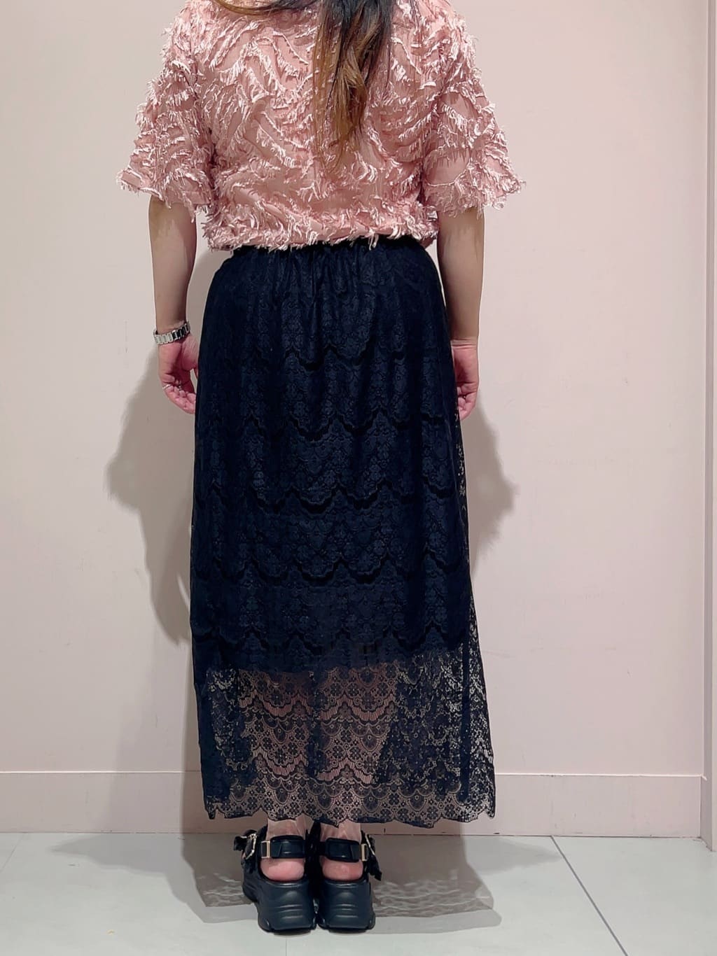 りえさんの「ESPERANZA｜厚底クシュクシュベルトスポサン」を使ったコーディネート