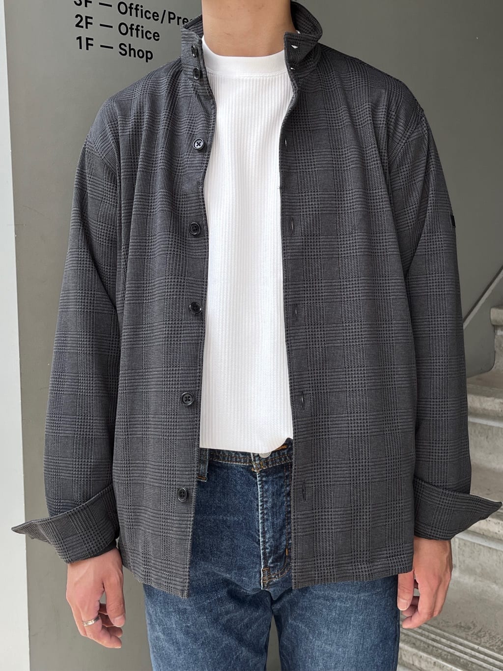 Namikiさんの「TAKEO KIKUCHI｜【モンスターストレッチ】日本製 ウォッシュド デニムパンツ」を使ったコーディネート