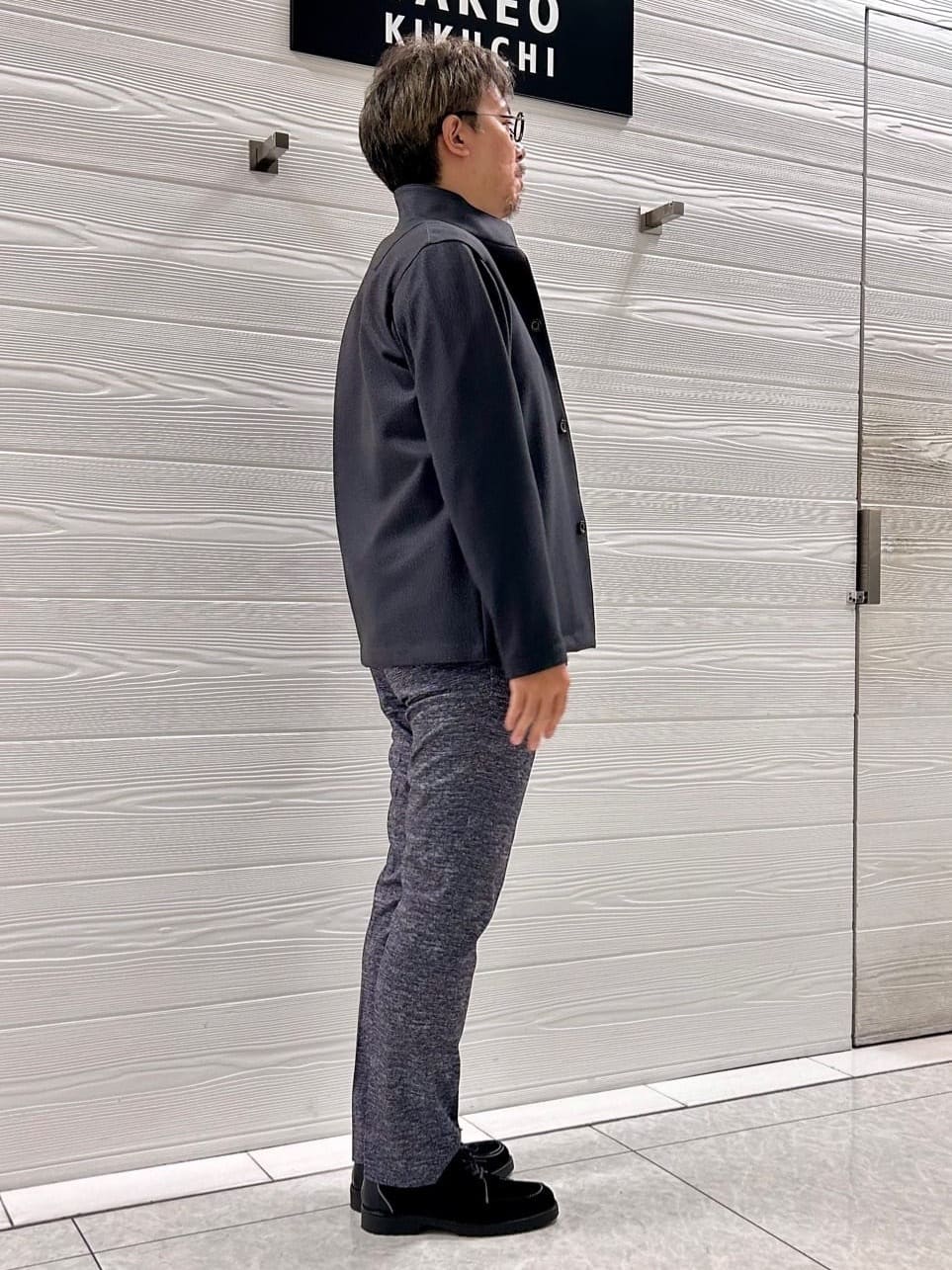 すーさんの「TAKEO KIKUCHI｜【ONOFF対応】TRダブルニット ストレッチパンツ」を使ったコーディネート