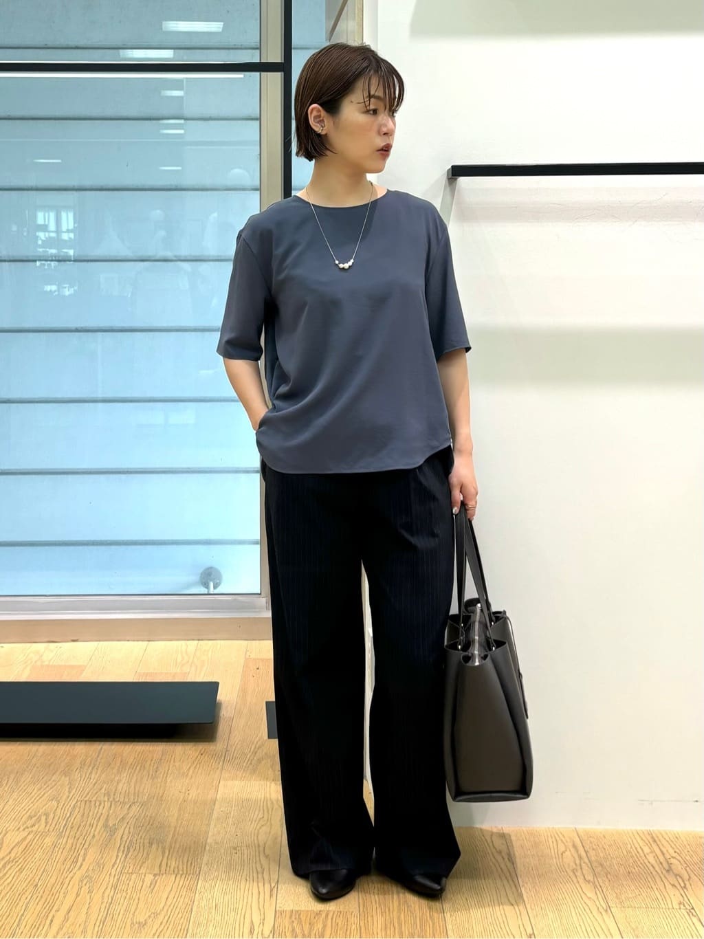 asamiさんの「INDIVI｜【セレモニーにおすすめ！】パール調トップネックレス」を使ったコーディネート