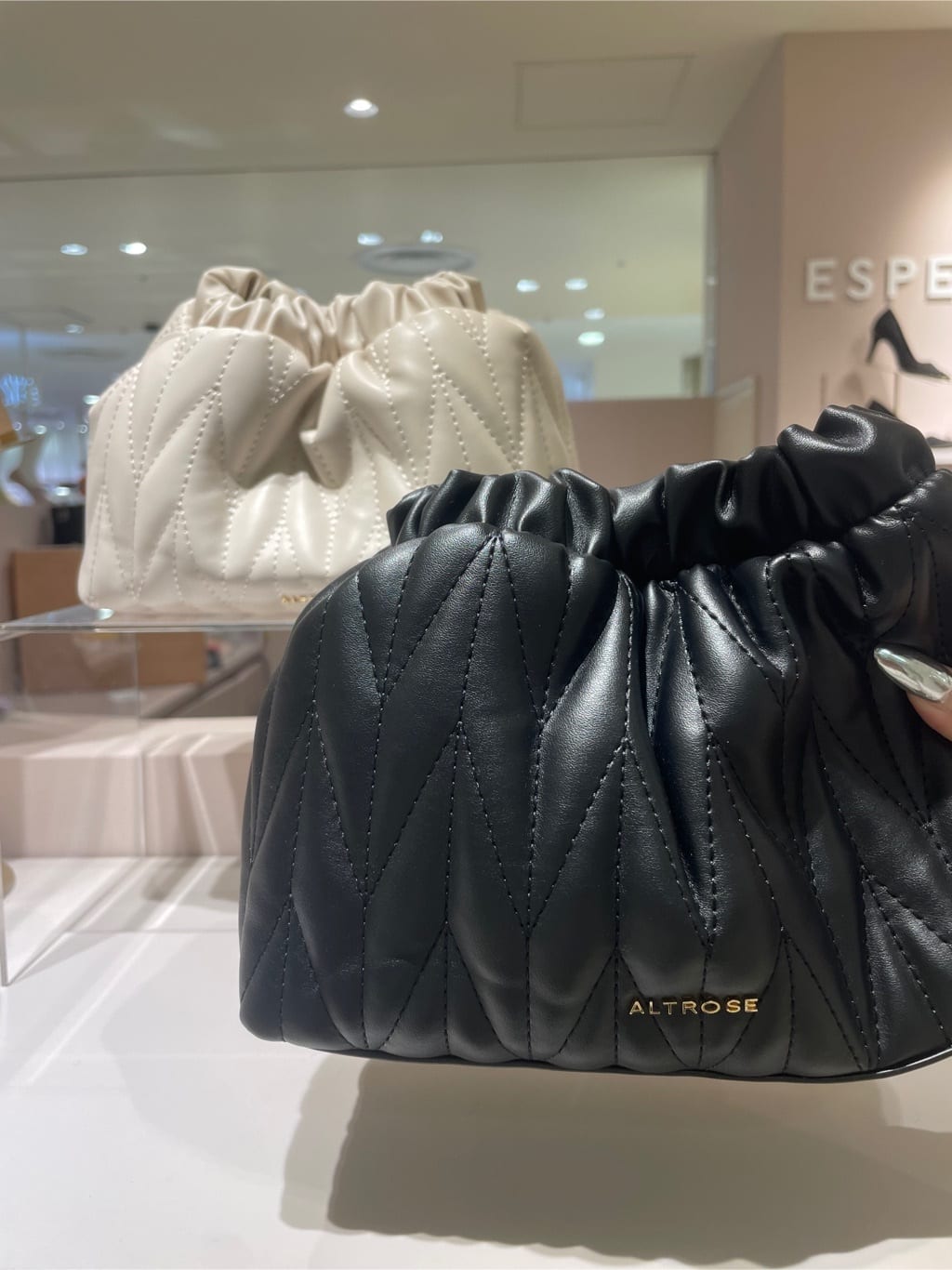 ひなさんの「ESPERANZA｜」を使ったコーディネート