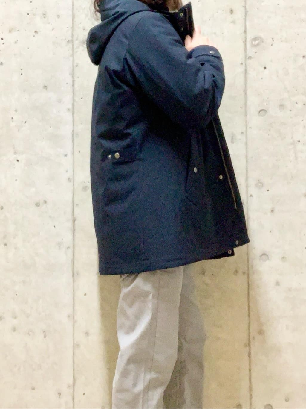 木村剛さんの「TAKEO KIKUCHI｜【Made in JAPAN】播州織 ストレッチ パンツ」を使ったコーディネート