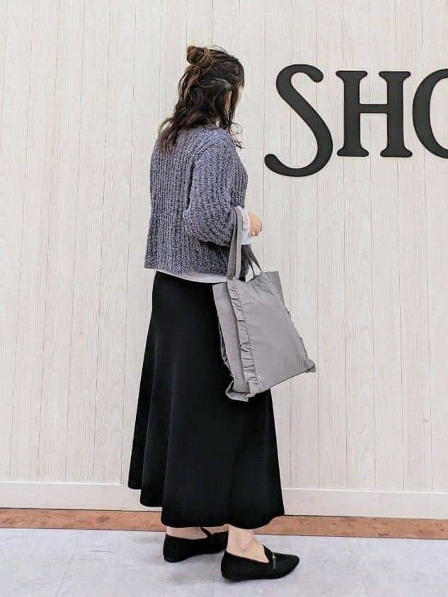 さくみぃさんの「SHOO･LA･RUE｜◆程よくエアリー テープヤーンニット」を使ったコーディネート