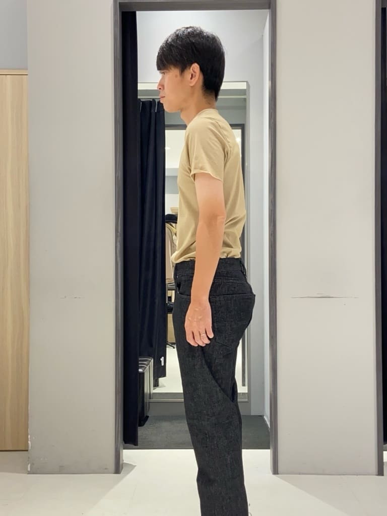 わいずみさんの「TAKEO KIKUCHI｜【モンスターストレッチ】日本製 ワンウォッシュ デニムパンツ」を使ったコーディネート
