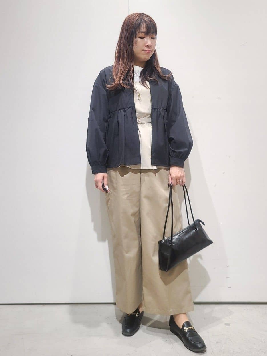hmさんの「OPAQUE.CLIP｜◆ベルト付ビスチェドッキングカットソー【洗濯機洗い可】」を使ったコーディネート