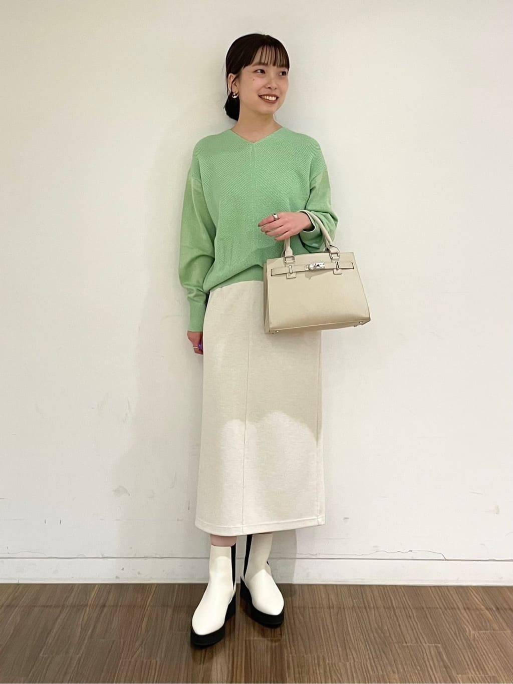 ねねさんの「INDIVI｜◆【合皮／フォーマル】ショルダー付きスクエアバッグ」を使ったコーディネート