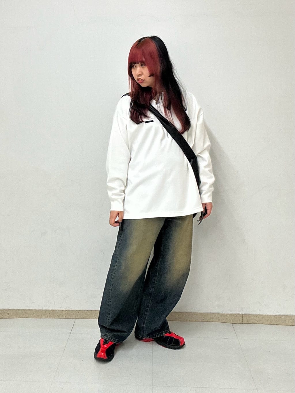 MANAさんの「tk.TAKEO KIKUCHI｜◆バレルデニムパンツ」を使ったコーディネート