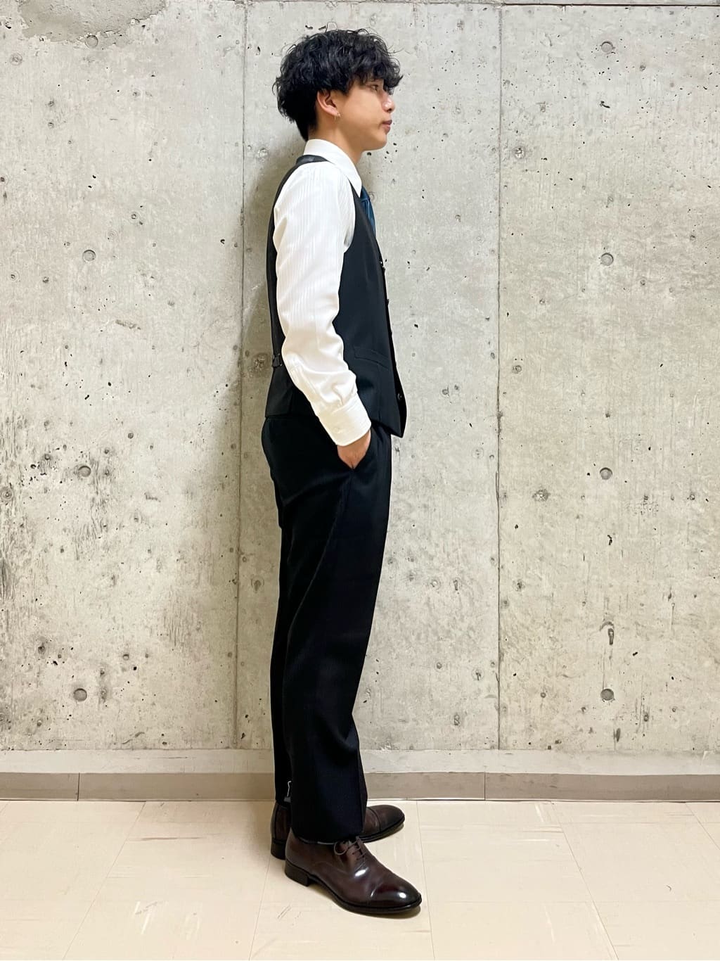 すずきさんの「TAKEO KIKUCHI｜【Made in JAPAN】ドビーストライプ ドレス シャツ」を使ったコーディネート