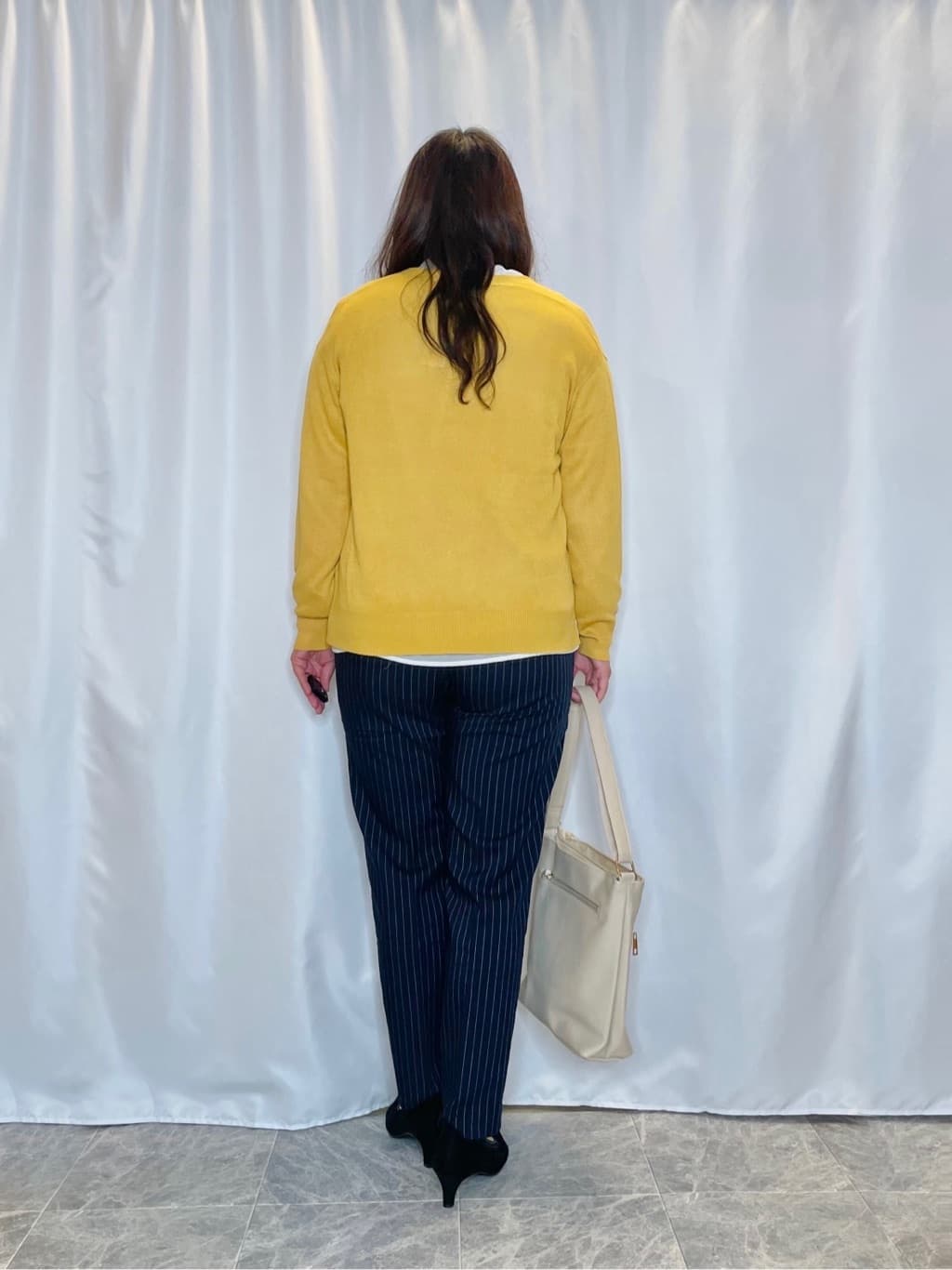 Ayaさんの「SHOO･LA･RUE｜【洗える/SS-3L】すっきりキレイにかっこよく 大人のテーパードパンツ」を使ったコーディネート