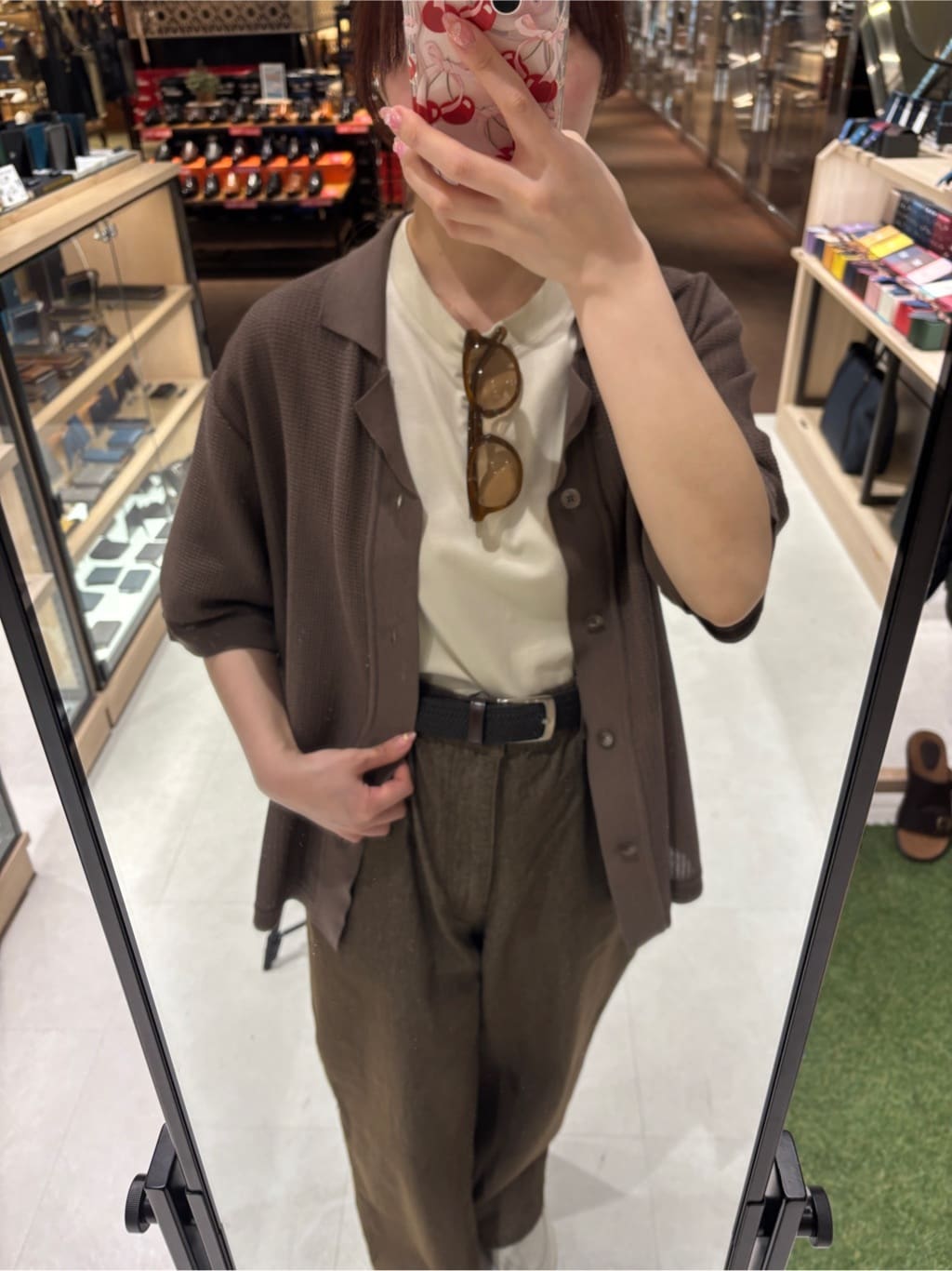 ウミさんの「TAKEO KIKUCHI｜【抗菌防臭／5サイズ展開】ハイゲージポンチ Tシャツ」を使ったコーディネート