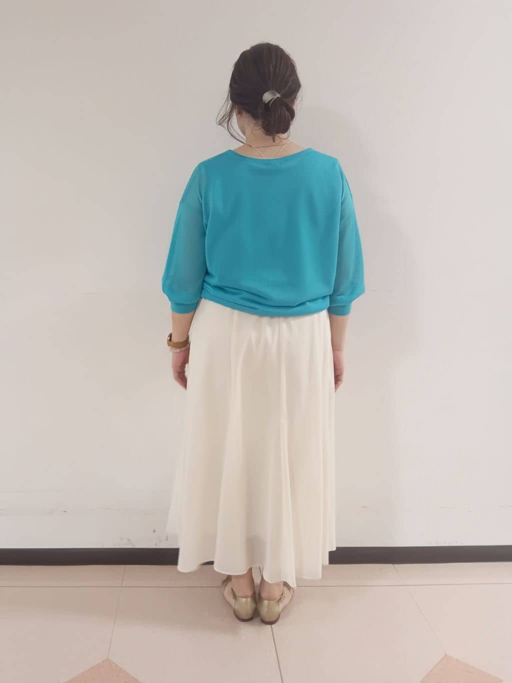 kaoさんの「INDIVI｜◆【洗える／シアーラメ】レイヤード風ニット」を使ったコーディネート