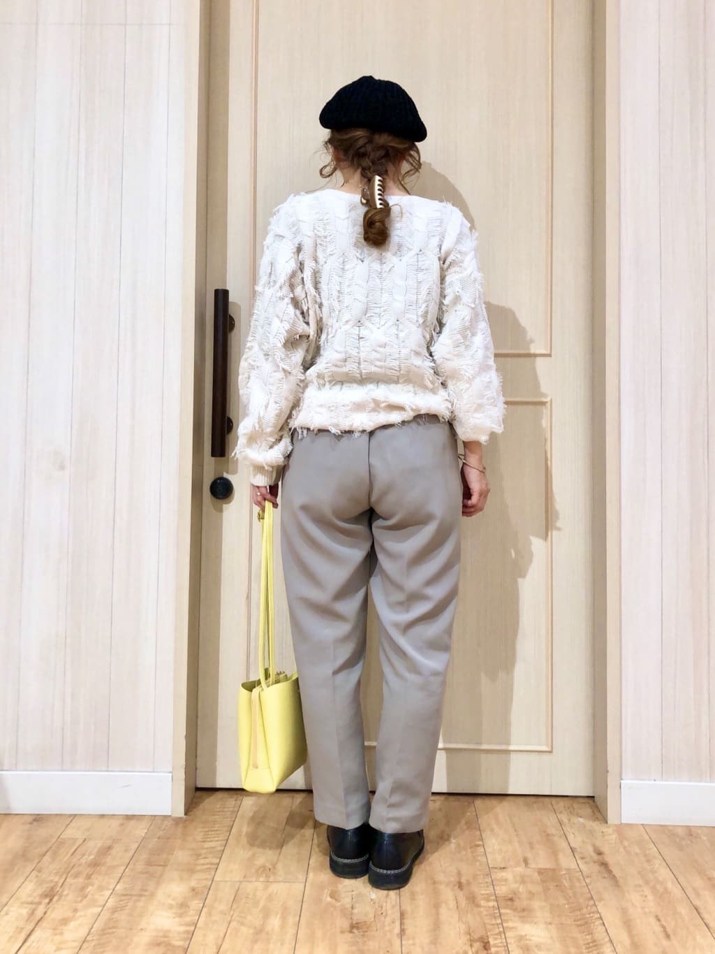 YOUさんの「SHOO･LA･RUE｜◆【S-LL】一枚で主役級。フリンジが目を惹くゆるニット」を使ったコーディネート