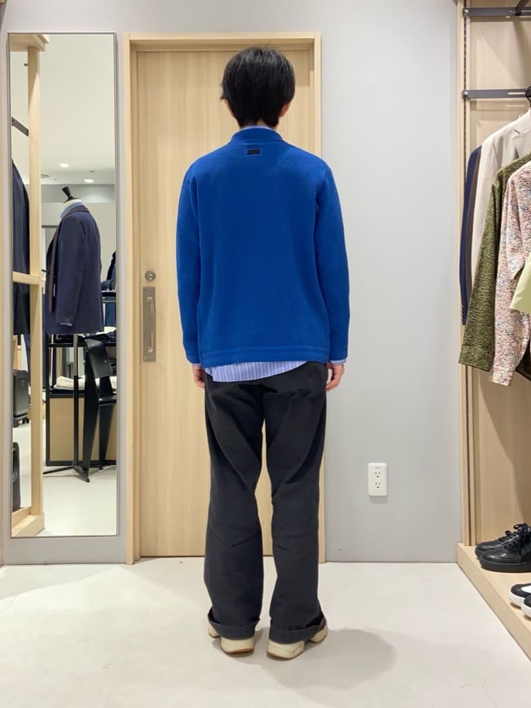 わいずみさんの「TAKEO KIKUCHI｜薄マチ スマート 大人　ワンショルダーバッグ」を使ったコーディネート
