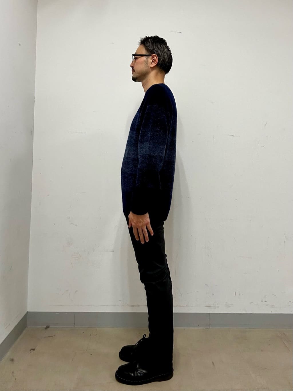 coheyさんの「TAKEO KIKUCHI｜【全7サイズ&times;8色展開！】トップマルチヘリンボン パンツ」を使ったコーディネート