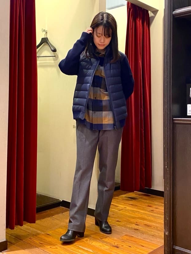 かわぴーさんの「TAKEO KIKUCHI｜【DOWN FABRIC】ダウンファブリック ドレスパンツ / セットアップ対応」を使ったコーディネート